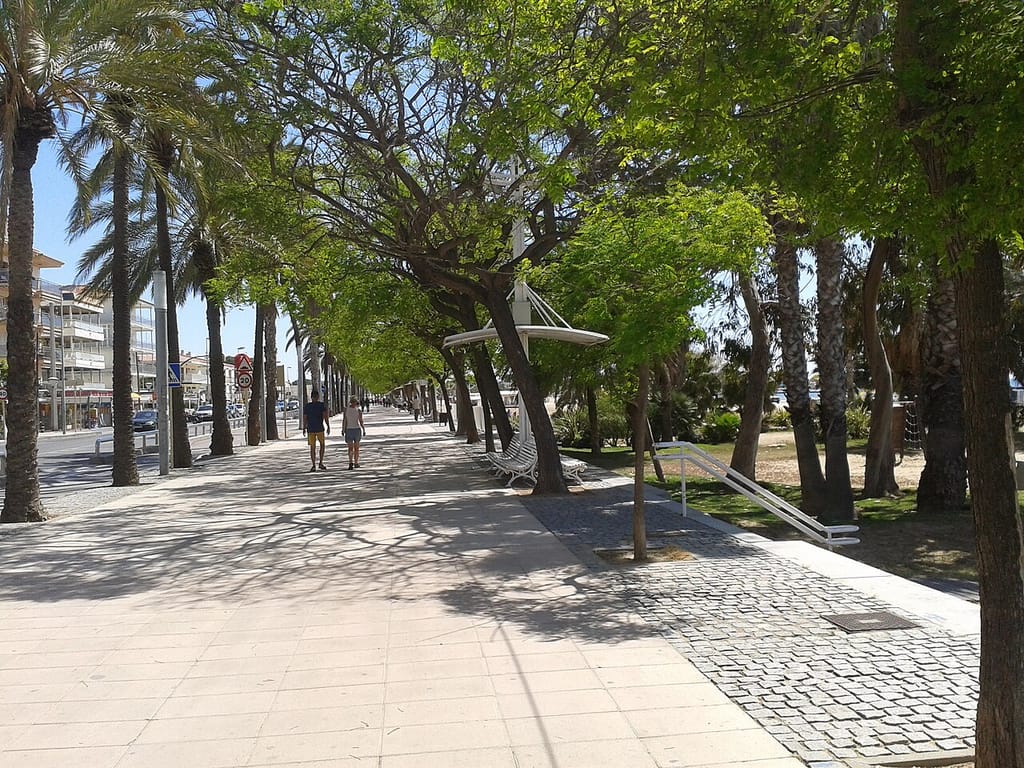 Parada de taxi Cambrils — Paseo Marítimo