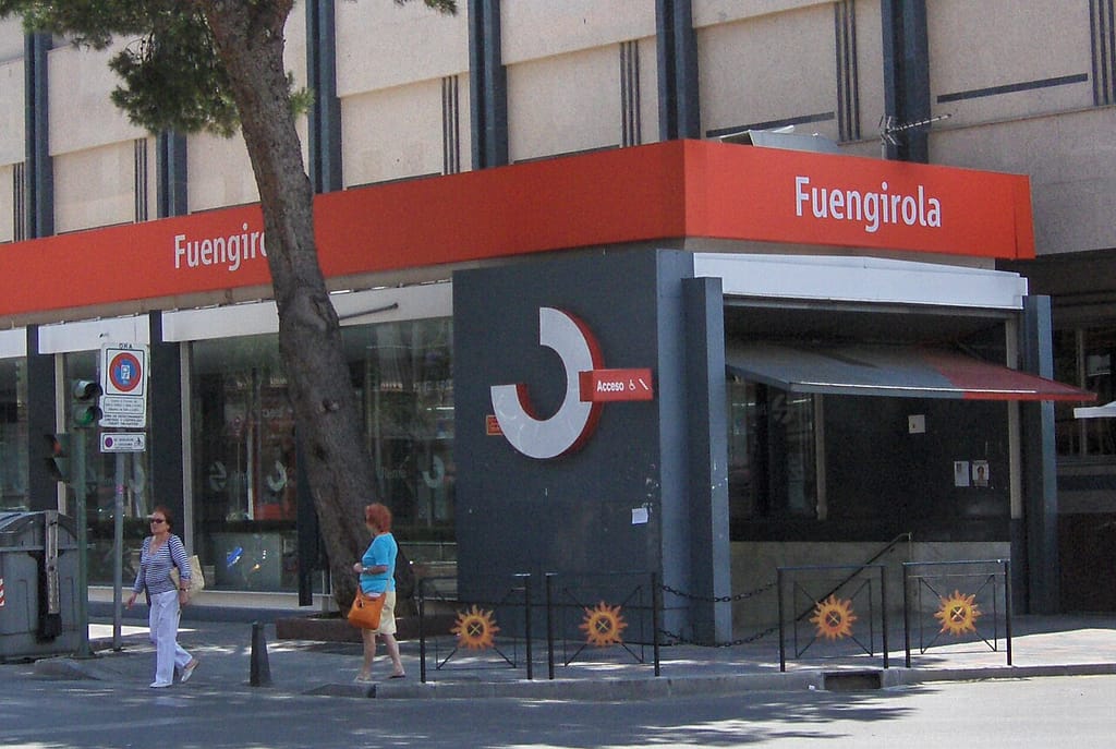 Parada de taxi Fuengirola — Estación (Cercanías C1)