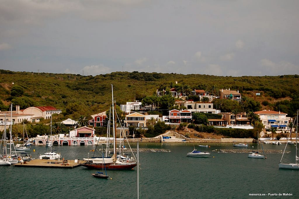 Parada de taxi Mahón — Puerto