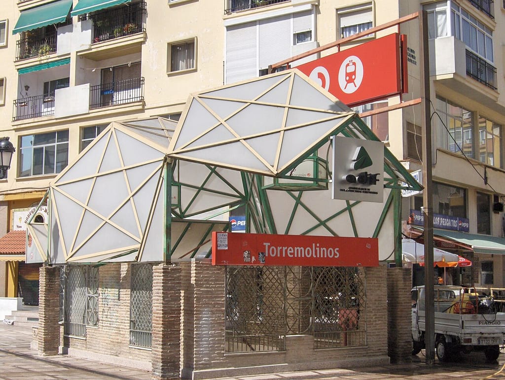 Parada de taxi Torremolinos — Estación (Cercanías C1)